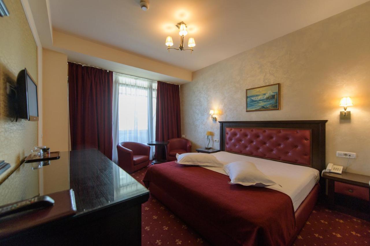 Hotel Golden Palace Mamaia Exterior foto